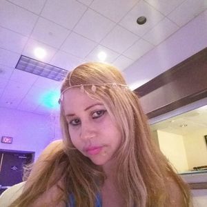 Meet your Posher, Alba